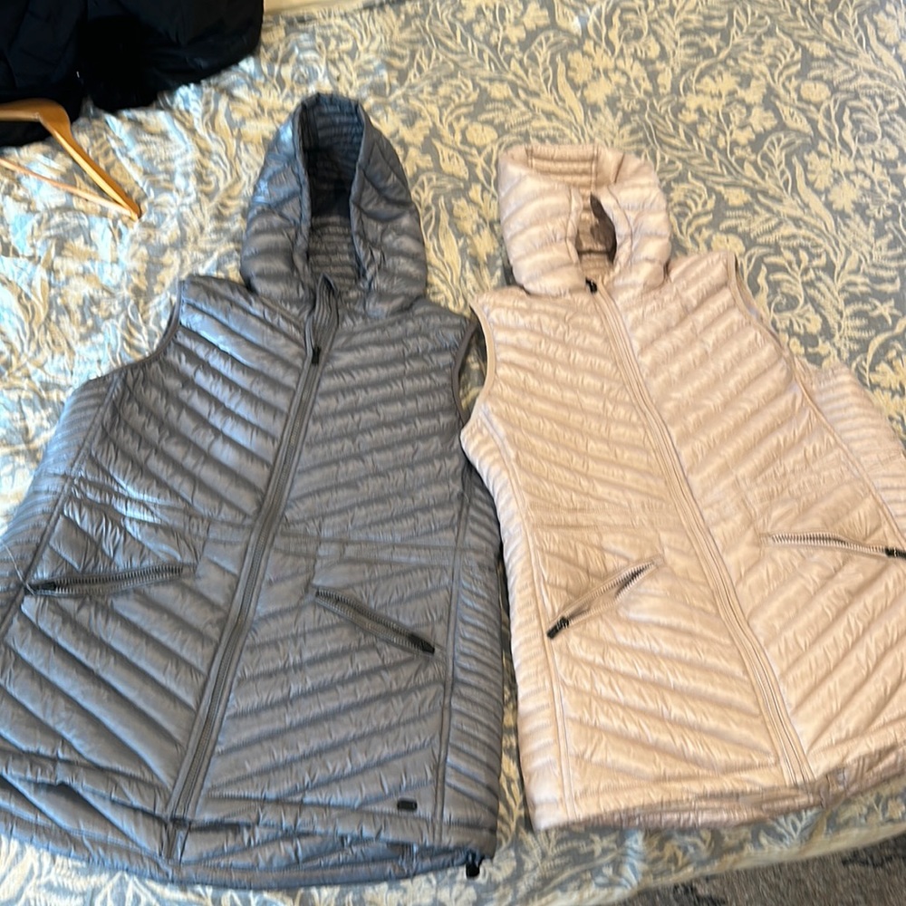 DKNY Puffer Vest (2x)